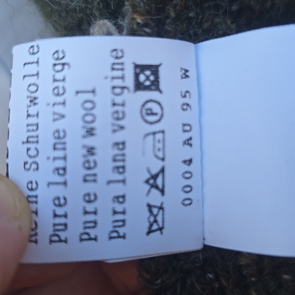 GIESSWEIN Vintage Wool Cardigan Made in Austria - Picture 9 of 12